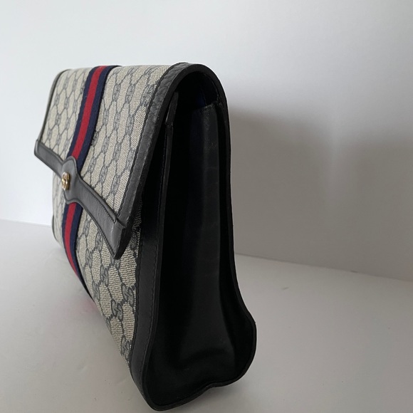 🔴SOLD🔴Gucci Clutch - Picture 12 of 16